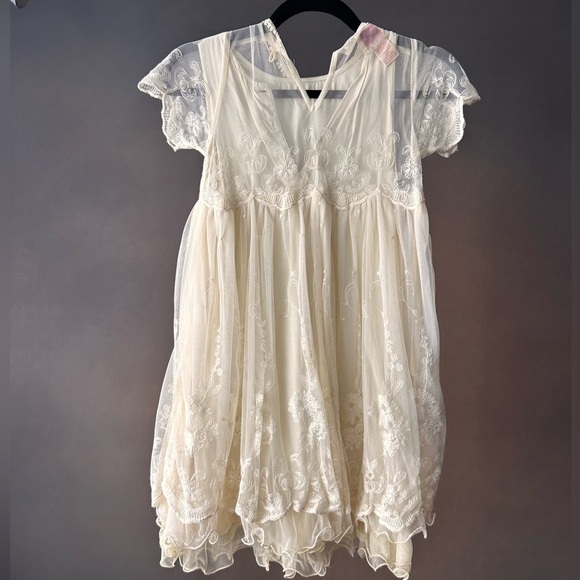 cornelle Other - Vintage cream kids girls dress #A41